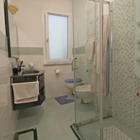 בית נופש Via Foce צ'ינקואלה